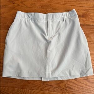 Small Under Armour Women’s Grey with white stripe Golf Skort Skirt